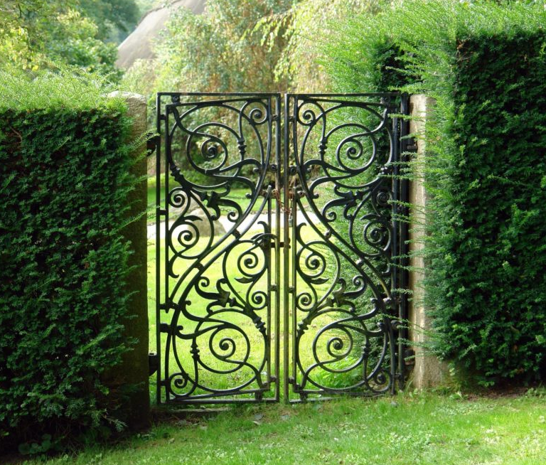 this is a picture of Fullerton driveway gates