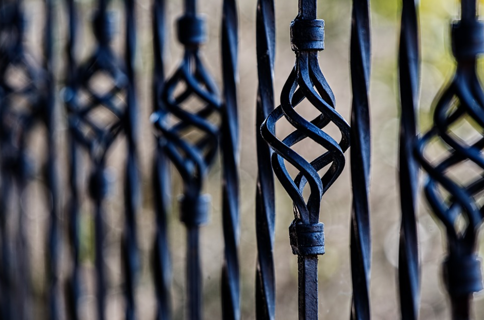 this is a picture of fencing in Fullerton, CA