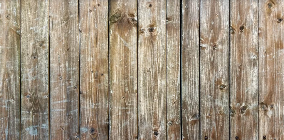 this is a picture of pine fence in Fullerton, CA